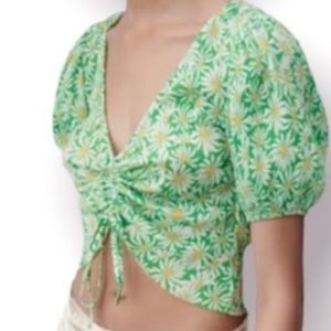 ZARA RUCHED CROP TOP FLORAL SIZE M